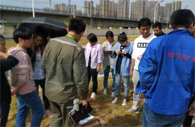 國電西高為福州地鐵提供調(diào)試高壓試驗(yàn)設(shè)備培訓(xùn)服務(wù)