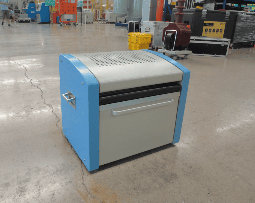 精密油介損自動測試儀實(shí)物圖