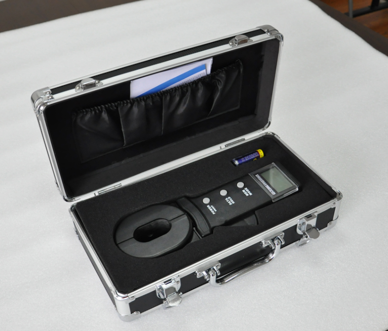 鉗形接地電阻測試儀實(shí)物圖