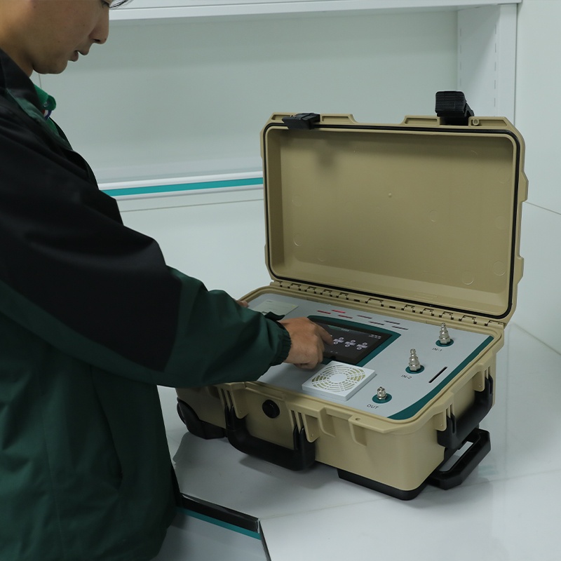 SF6混氣比綜合測試儀（熱導(dǎo)法+光學(xué)法+微量氧）